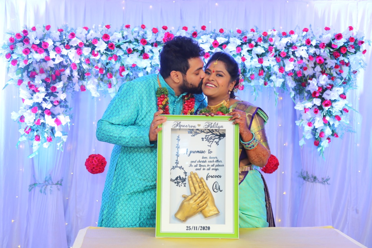 3D couple hand casting